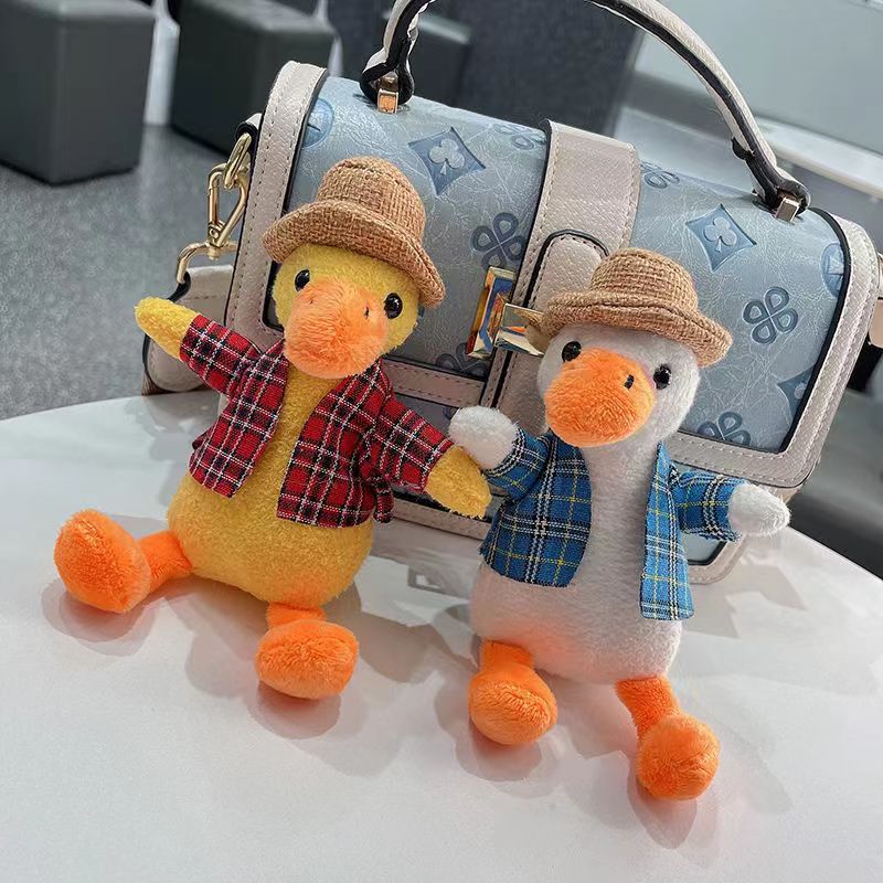 15cm Cute Duck Plush Keychain  - Car Accessories Girly 评论和价格