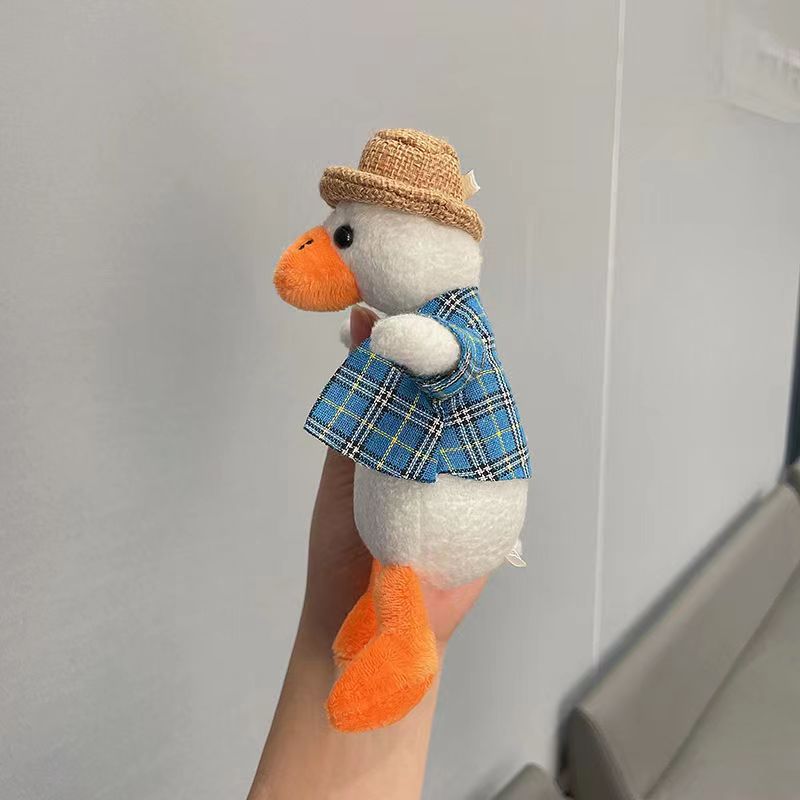 15cm Cute Duck Plush Keychain  - Car Accessories Girly 评论和价格