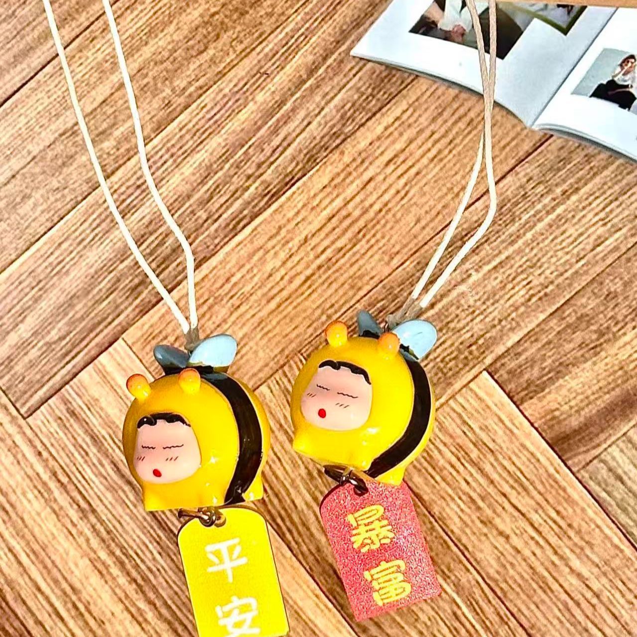Crayon Shin-chan Bee Cosplay F - Car Accessories Quirky 评论和价格
