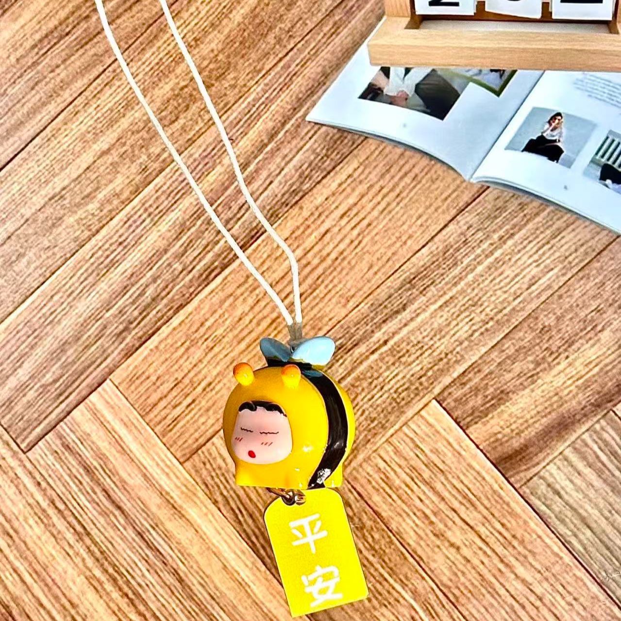 Crayon Shin-chan Bee Cosplay F - Car Accessories Quirky 评论和价格